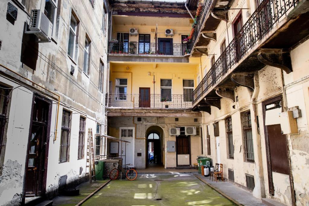 Studio Apartment Next To Famous Party House A38 Budapest Exteriör bild